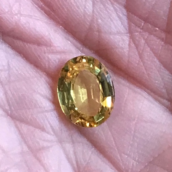 RARE 2.66ct Oval YELLOW sapphire gemstone - Picture 4 of 5